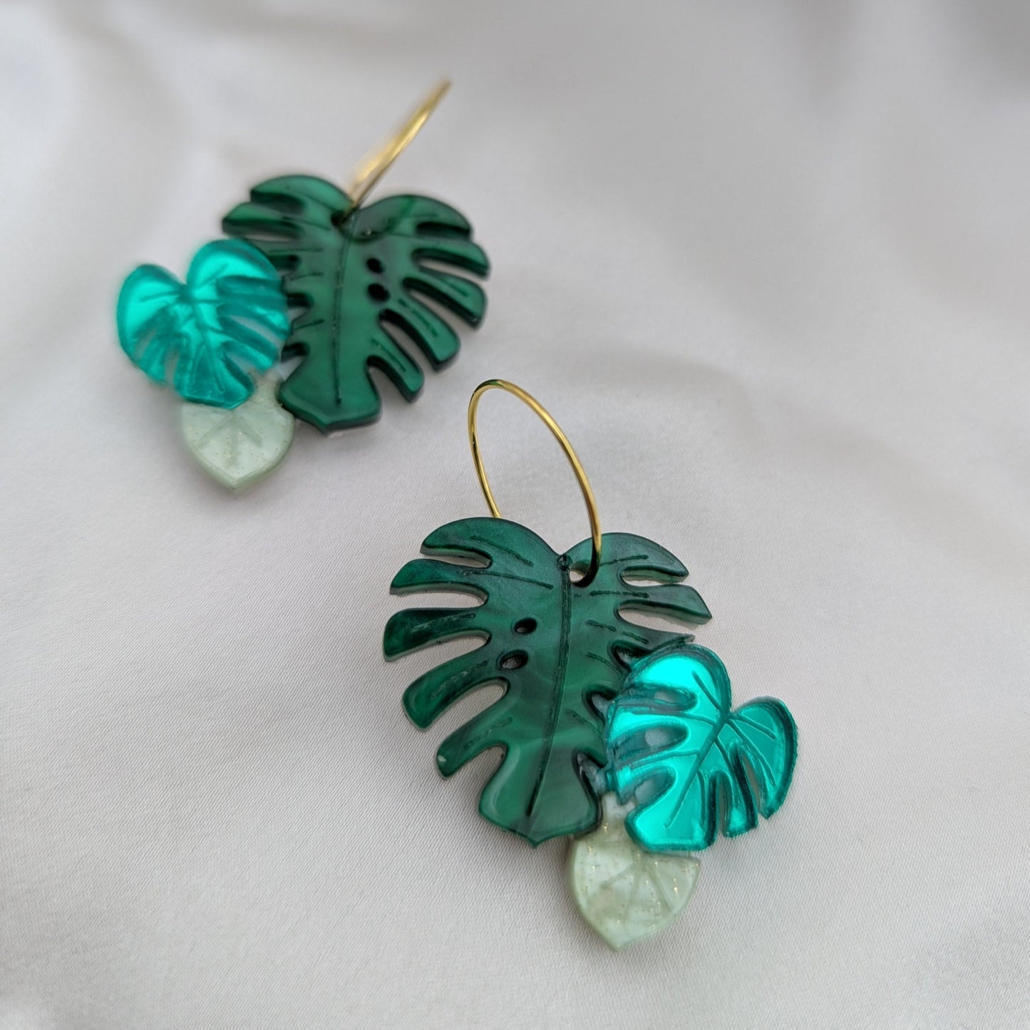 monstera plant earrings green acrylic gold stainless steel hoop