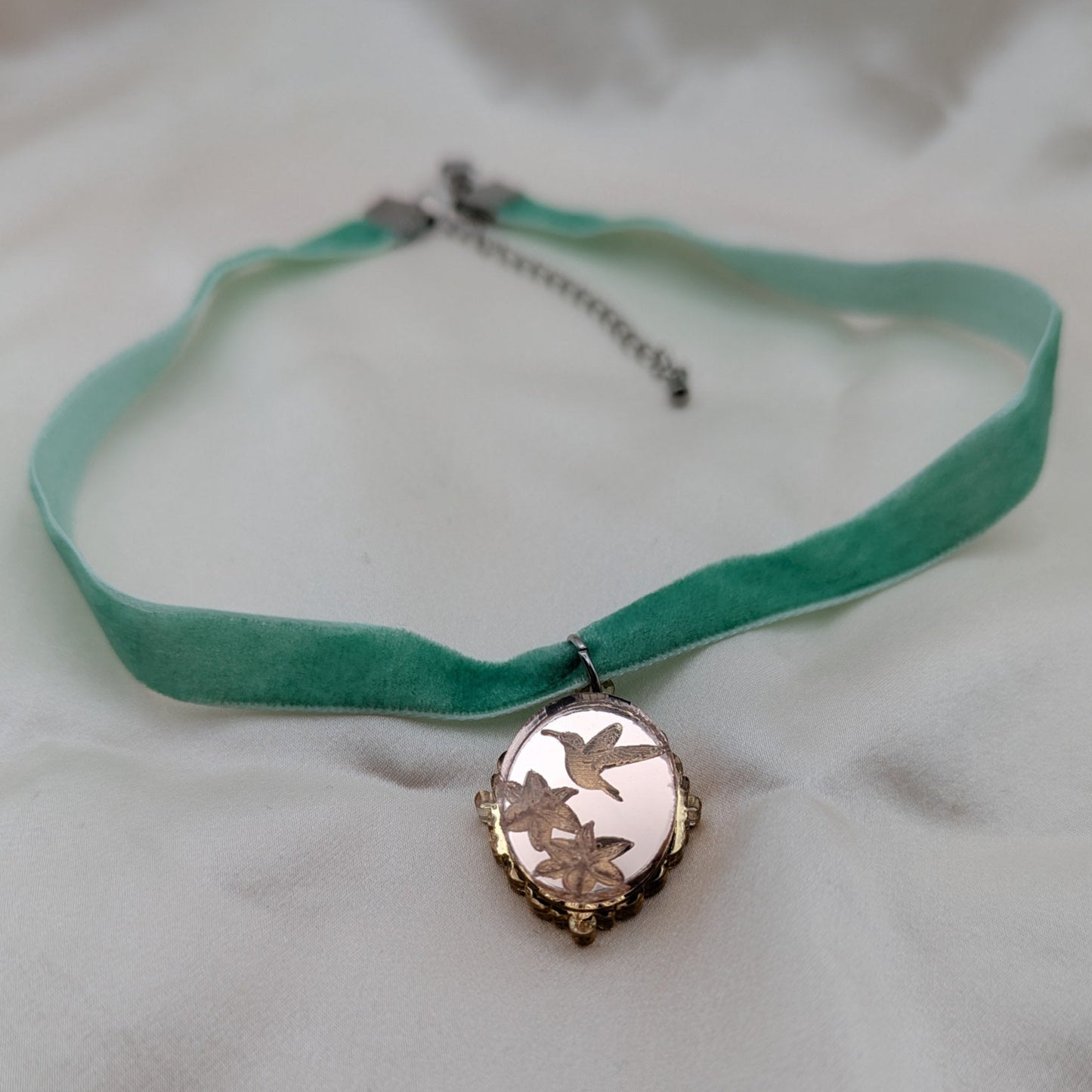 Gaia Victorian brooch style pink gold mirror acrylic velvet ribbon stainless steel