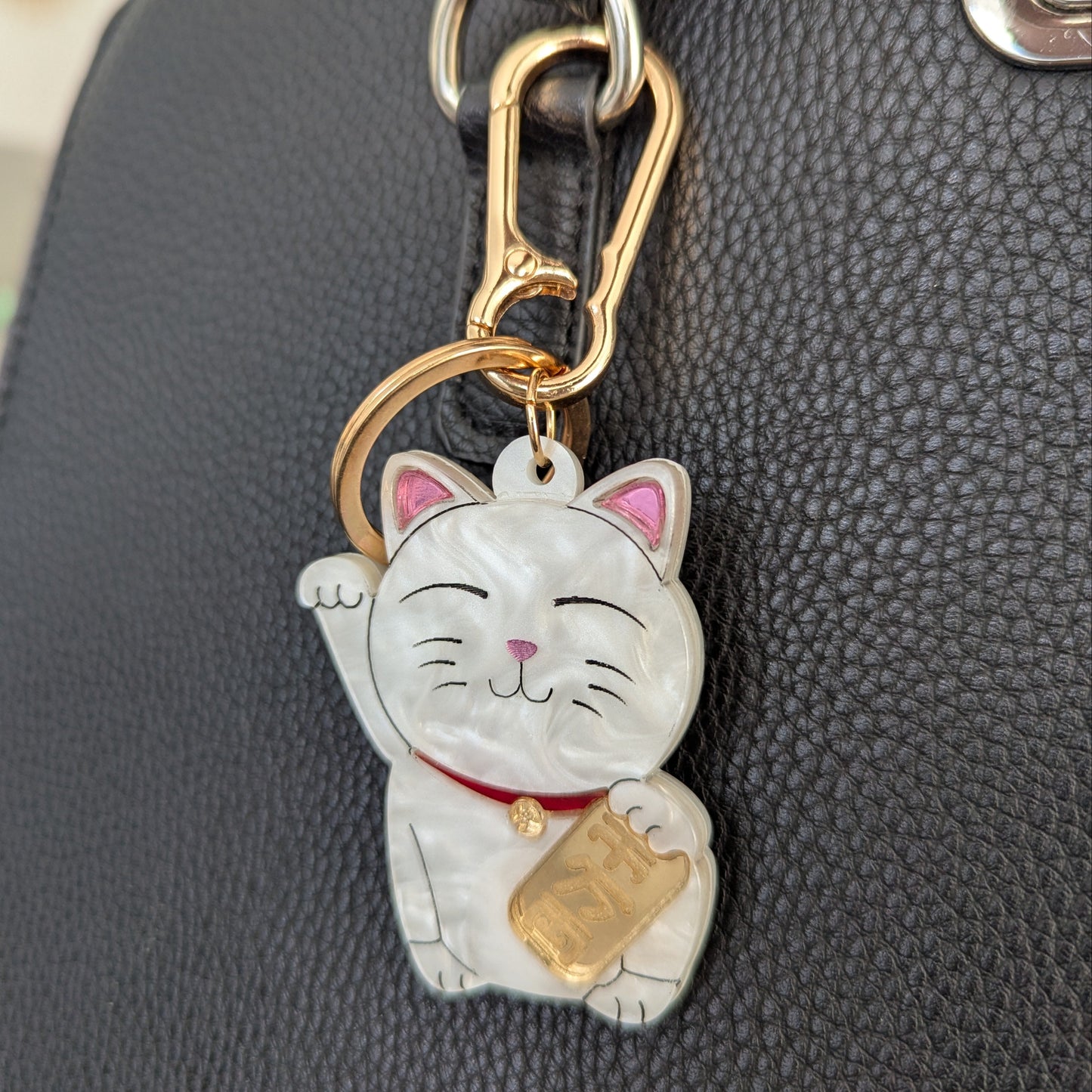 maneki neko bag charm white gold pink red acrylic metal keyring
