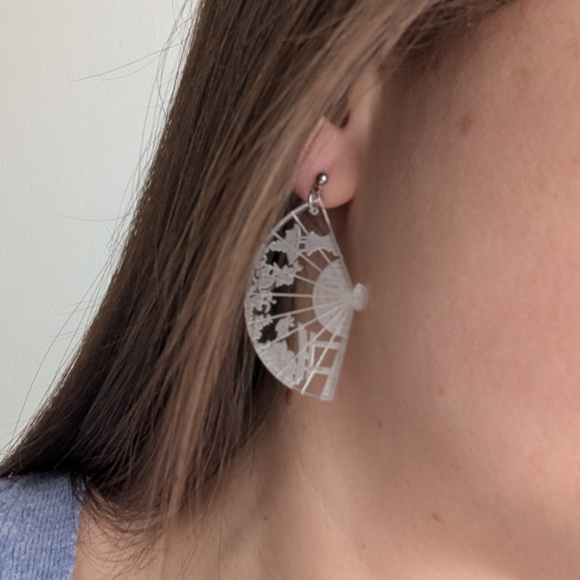 Sensu japanese paper fan transparent acrylic stainless steel ball drop stud