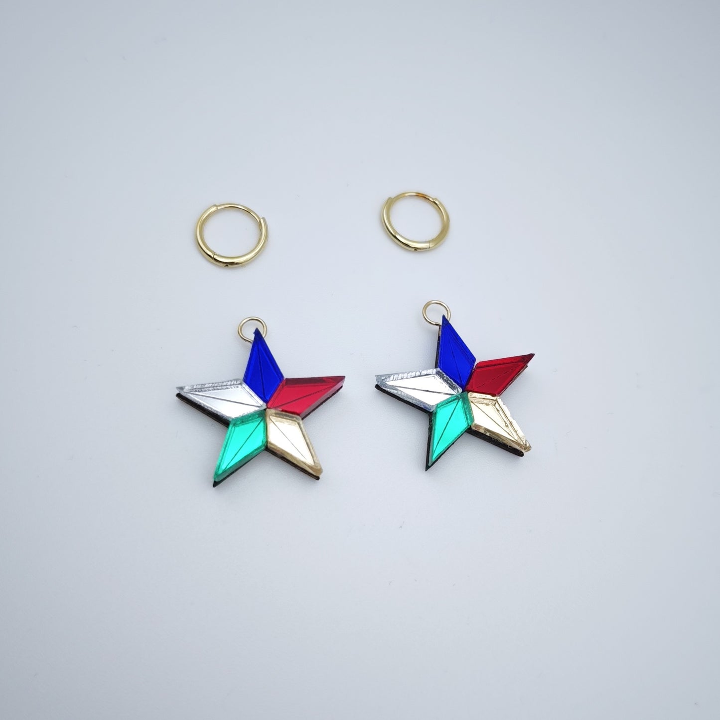 statement geometrical bold light-wear comfortable hypoallergenic  18k gold plated hoop multicolour metallic mirror hoop charm gold silver blue red green close up