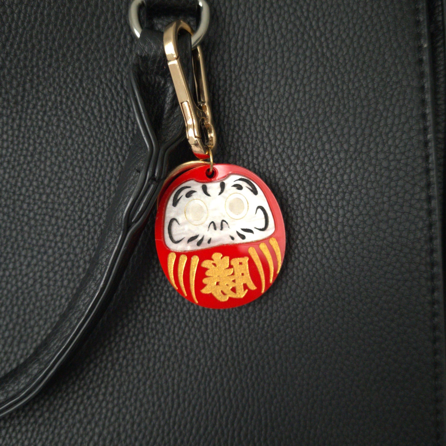daruma doll eyes golden red face clasp keyring metallic marbled white fortune perseverance