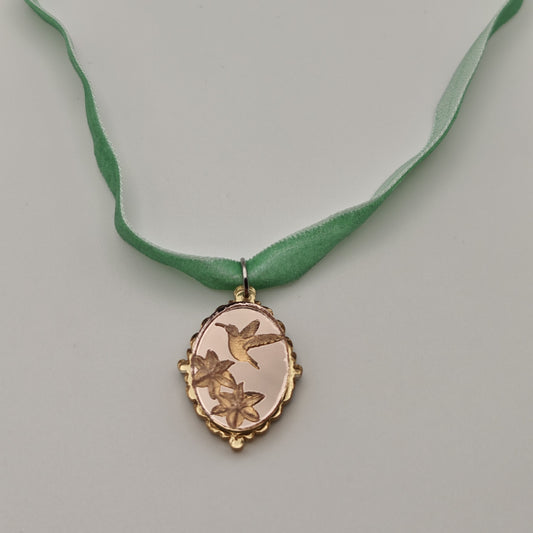 statement bold light-wear comfortable hypoallergenic stainless steel velvet ribbon Victorian brooch hummingbird dust pink metallic gold light green