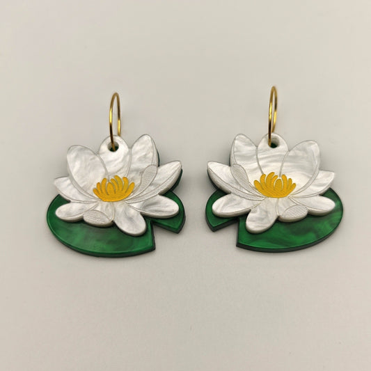 water lily nenufar green marbled white gold hoop earrings statement bold light-wear comfortable hypoallergenic stainless steel