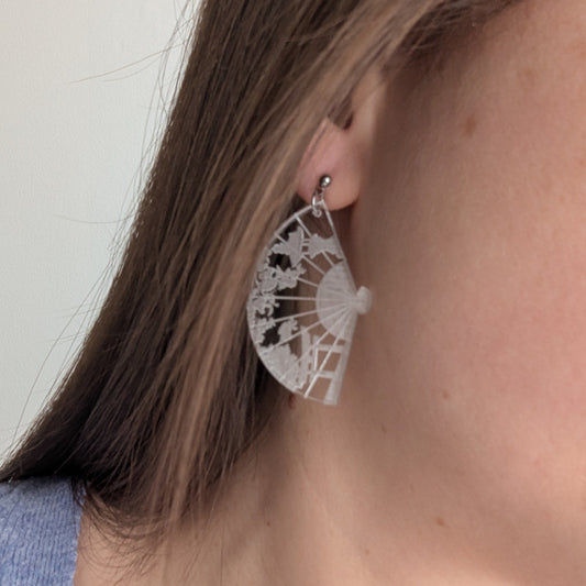 statement bold light-wear comfortable hypoallergenic stainless steel transparent clear engrave Japanese folding paper fan close