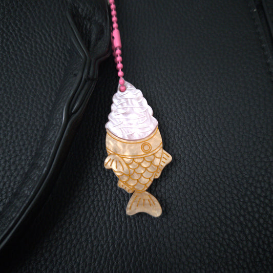 Taiyaki Aisukurimu beige pink acrylic light lightweight chain ball dessert kawai japanese ice cream metal